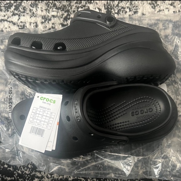 Bae Crocs - Picture 2 of 2